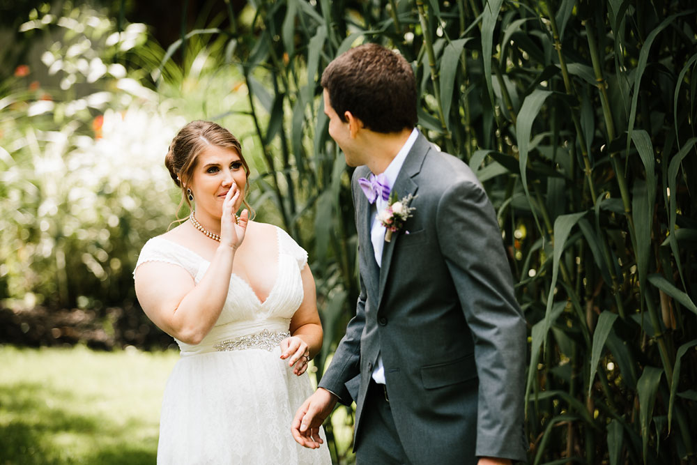 barn-at-wolf-creek-wedding-photography-cleveland-copley-fairlawn-rustic-outdoor-photographers-50.jpg