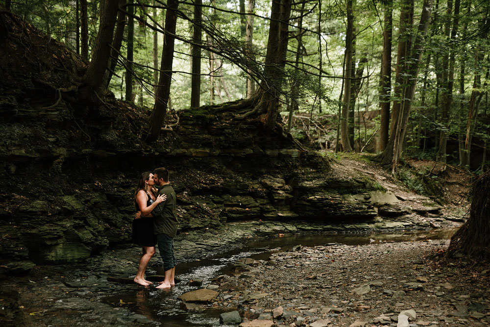 cleveland-wedding-photographers-at-cuyahoga-valley-national-park-engagement-photography-8.jpg