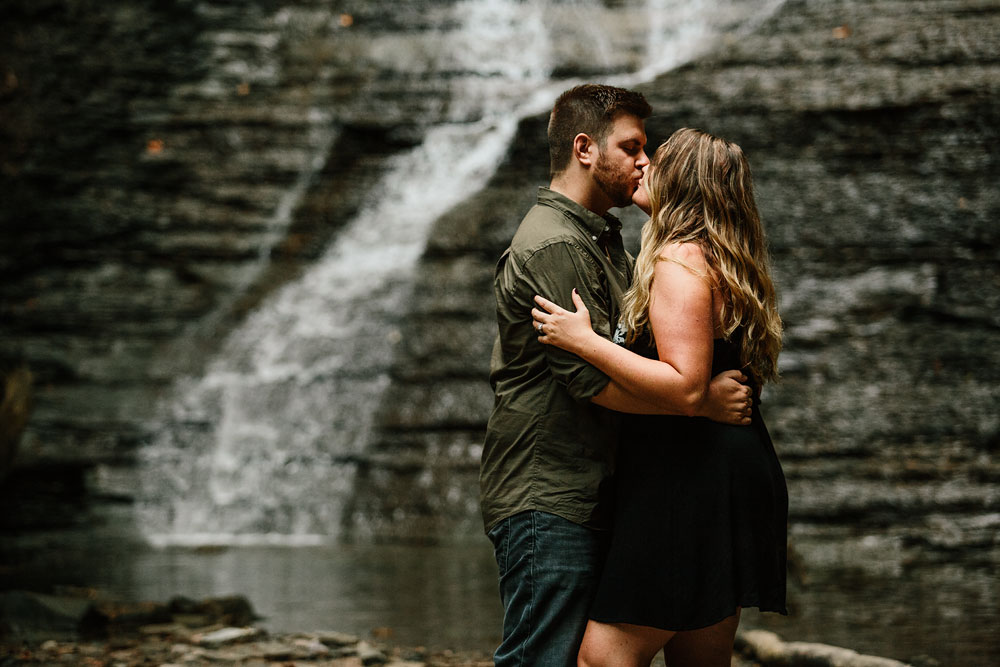 cleveland-wedding-photographers-at-cuyahoga-valley-national-park-engagement-photography-21.jpg