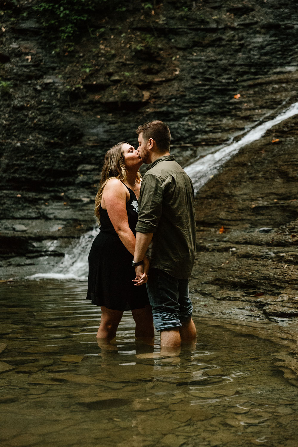 cleveland-wedding-photographers-at-cuyahoga-valley-national-park-engagement-photography-23.jpg