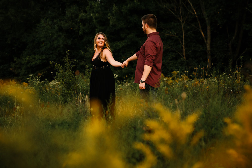 cleveland-wedding-photographers-at-cuyahoga-valley-national-park-engagement-photography-30.jpg