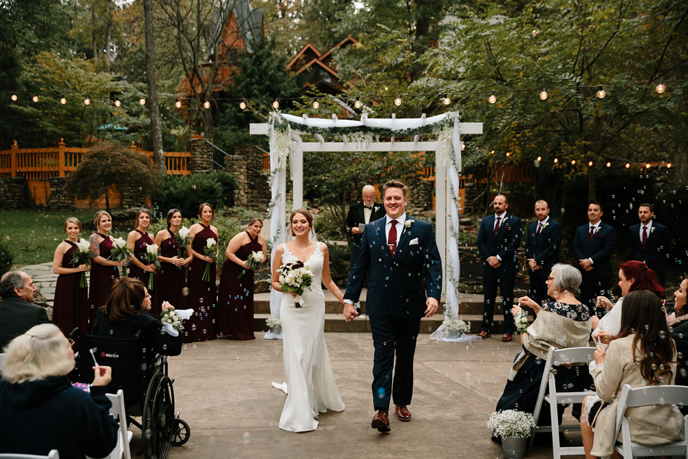columbus-ohio-wedding-photographers-landolls-mohican-castle-central-ohio-fall-outdoor-wedding-170.jpg