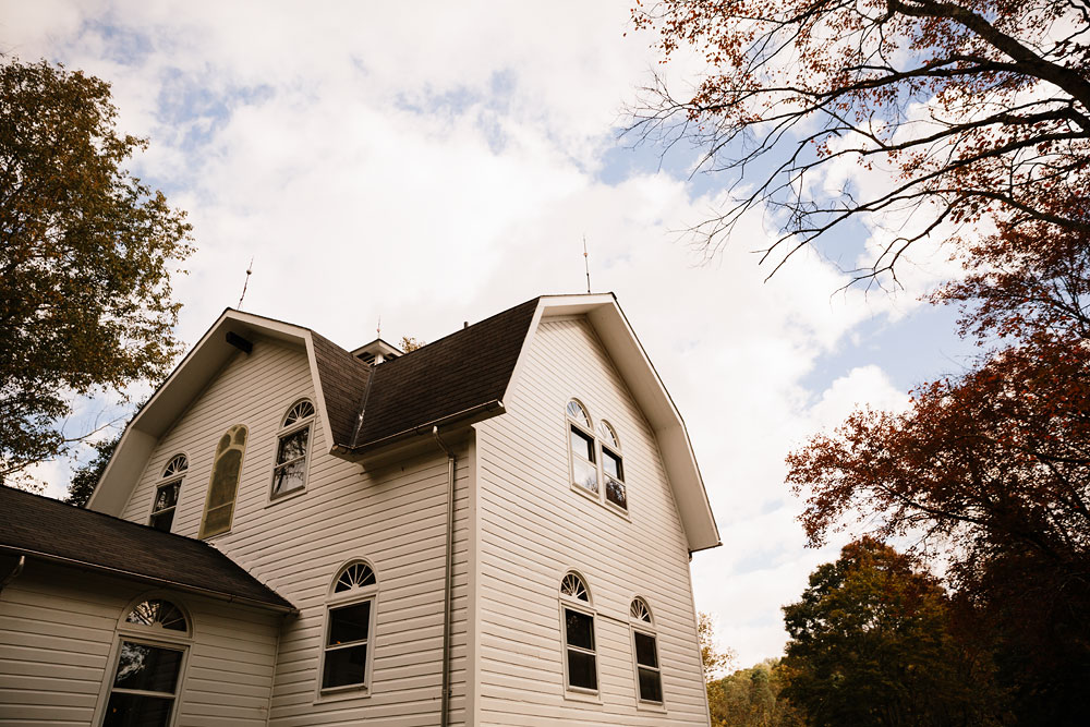 cuyahoga-valley-national-park-wedding-photographers-cleveland-ohio-hines-hill-conference-center-9.jpg