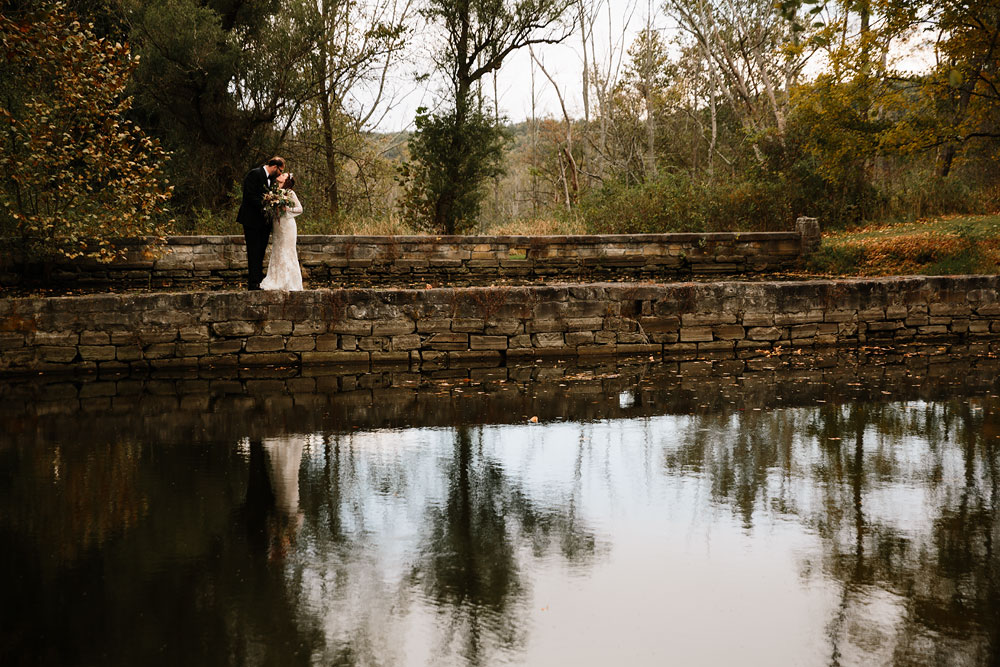 cuyahoga-valley-national-park-wedding-photographers-cleveland-ohio-hines-hill-conference-center-65.jpg