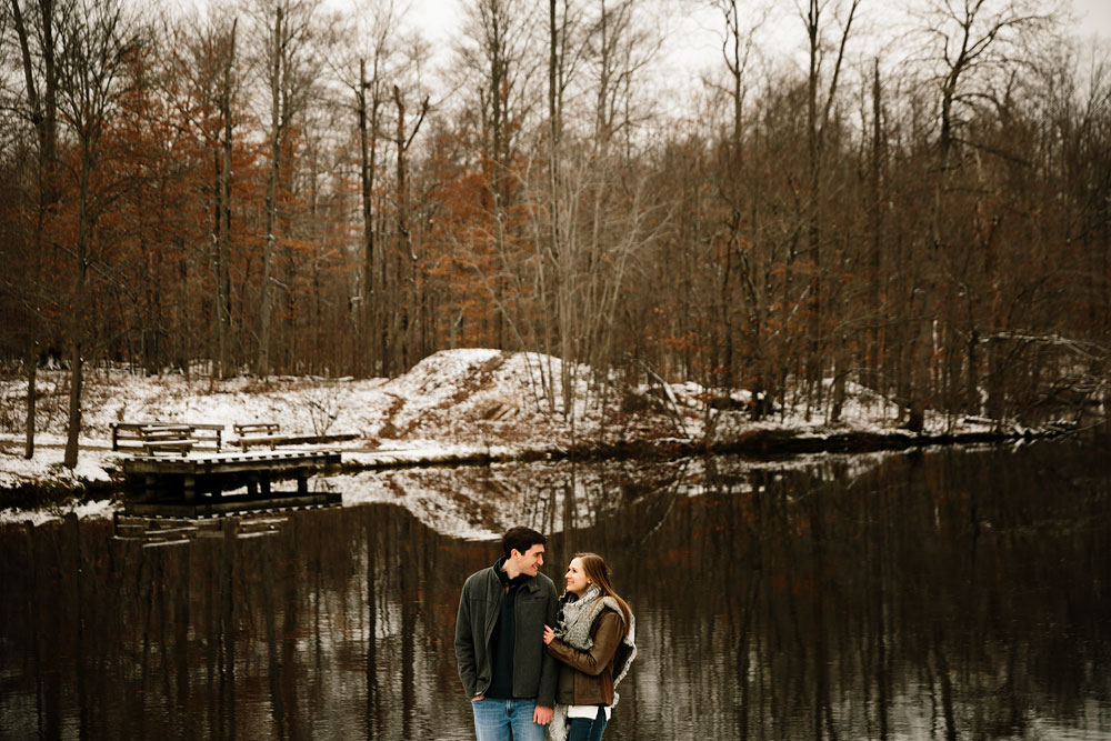 cleveland-wedding-photography-chesterland-ohio-engagement-at-orchard-hills-pattersons-fruit-farm-9.jpg