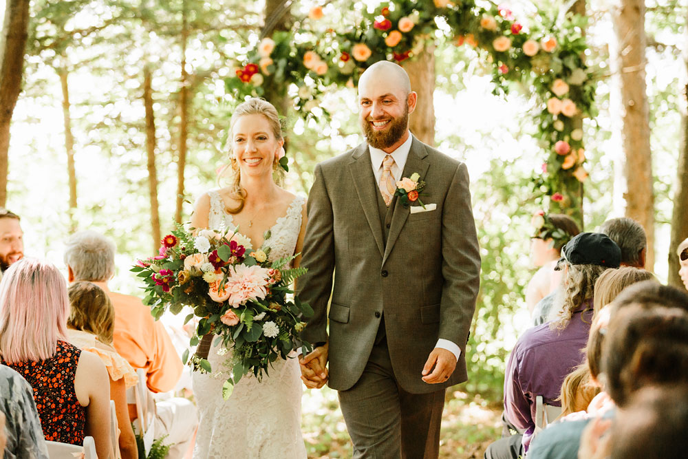 hillcrest-orchards-wedding-photography-cleveland-wedding-photographers-amherst-ohio-77.jpg