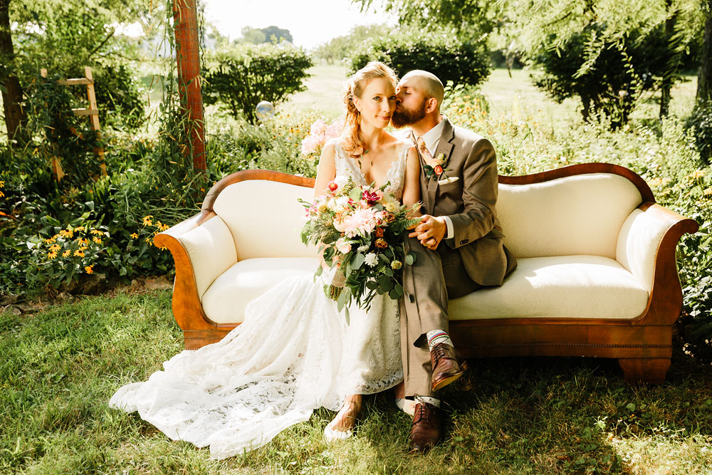 hillcrest-orchards-wedding-photography-cleveland-wedding-photographers-amherst-ohio-100.jpg