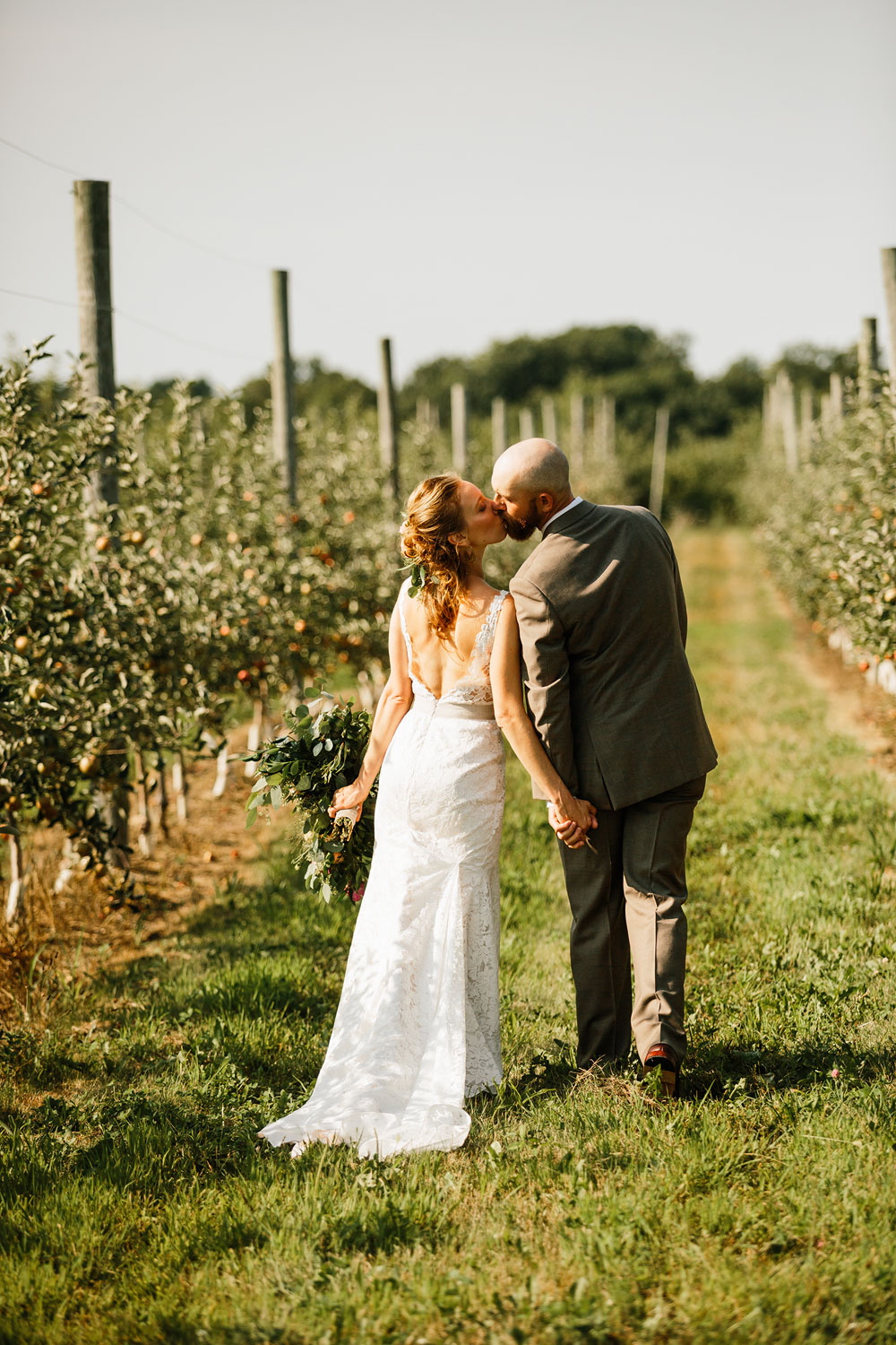 hillcrest-orchards-wedding-photography-cleveland-wedding-photographers-amherst-ohio-109.jpg