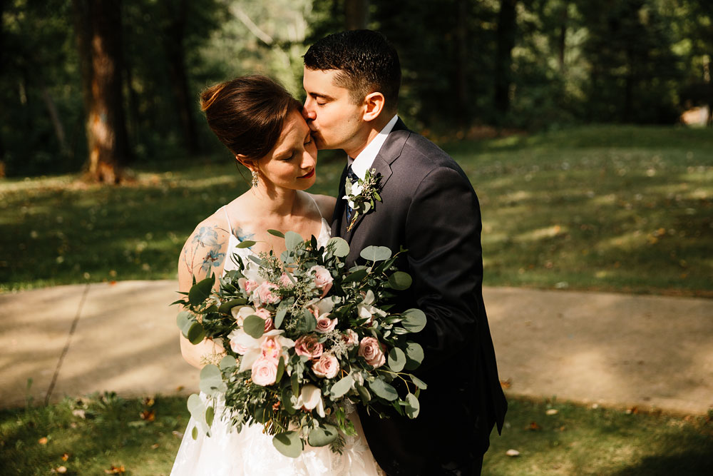 ohio-wedding-photographers-landolls-mohican-castle-loudonville-ohio-outdoor-wedding-80.jpg