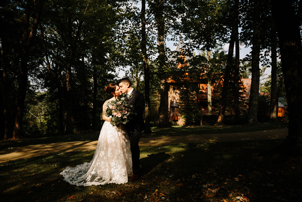 ohio-wedding-photographers-landolls-mohican-castle-loudonville-ohio-outdoor-wedding-81.jpg