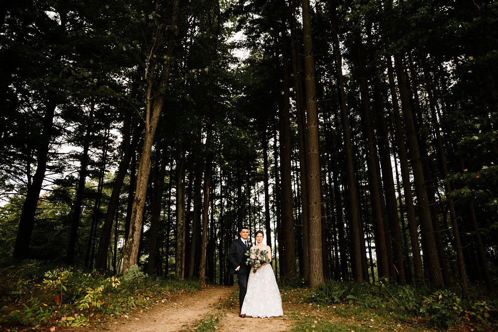 ohio-wedding-photographers-landolls-mohican-castle-loudonville-ohio-outdoor-wedding-104.jpg