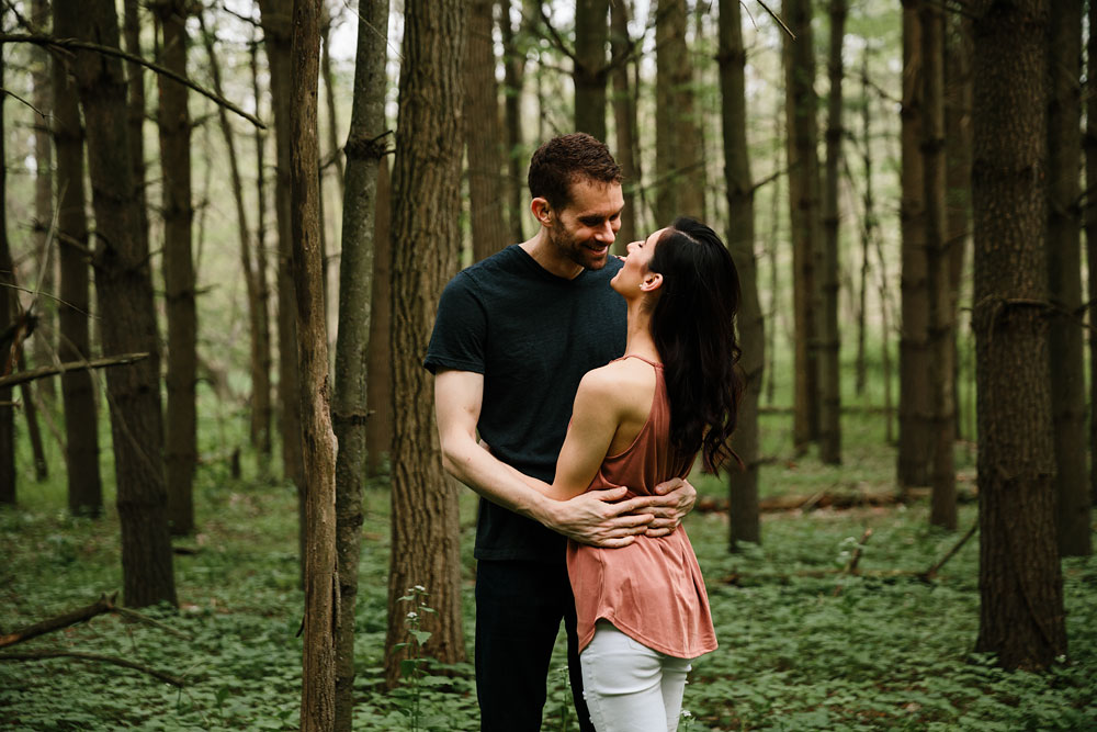 medina-ohio-hubbard-valley-park-engagement-photography-cleveland-wedding-photographers-13.jpg