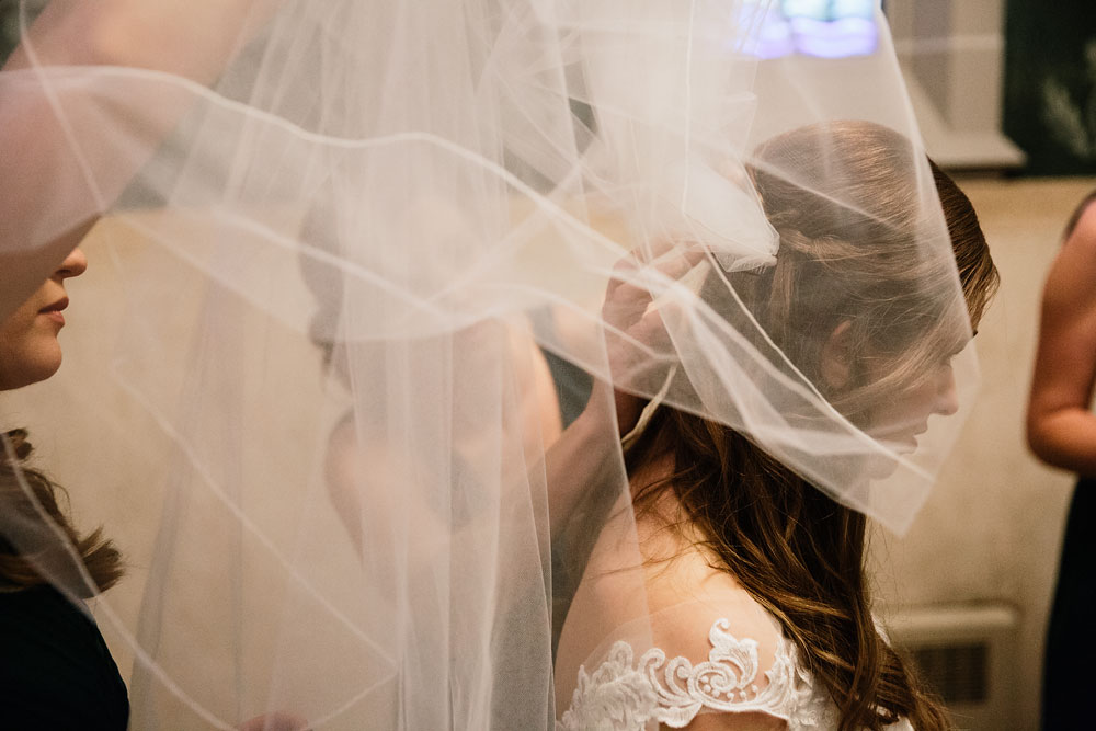 wedding-photographers-in-cleveland-downtown-st-john-cathedral-silver-lake-country-club-cuyahoga-valley-national-park-photography-28.jpg