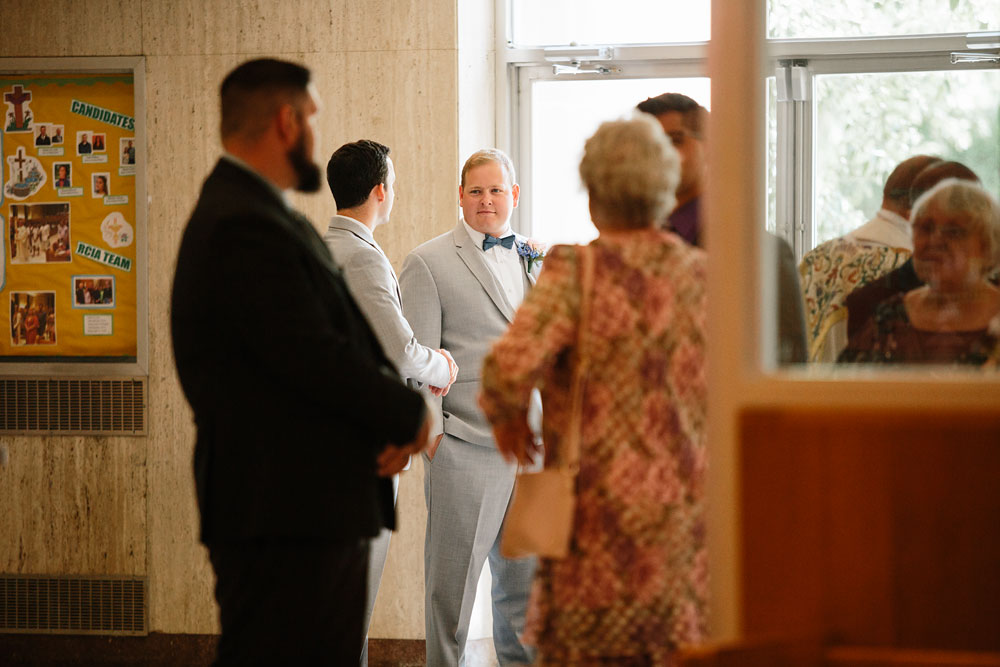 crowne-plaza-cleveland-wedding-photography-cleveland-museum-of-art-playhouse-square-downtown-wedding-photographers-in-cleveland-39.jpg