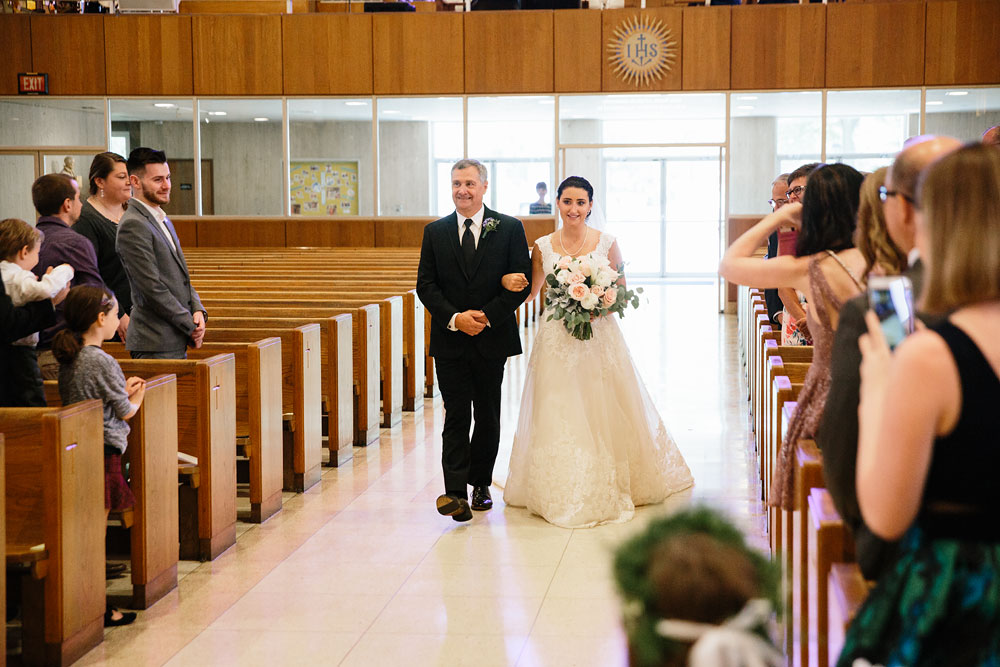 crowne-plaza-cleveland-wedding-photography-cleveland-museum-of-art-playhouse-square-downtown-wedding-photographers-in-cleveland-44.jpg