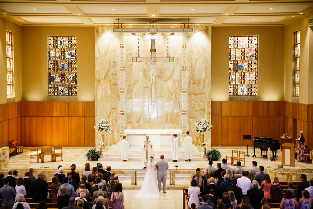 crowne-plaza-cleveland-wedding-photography-cleveland-museum-of-art-playhouse-square-downtown-wedding-photographers-in-cleveland-53.jpg