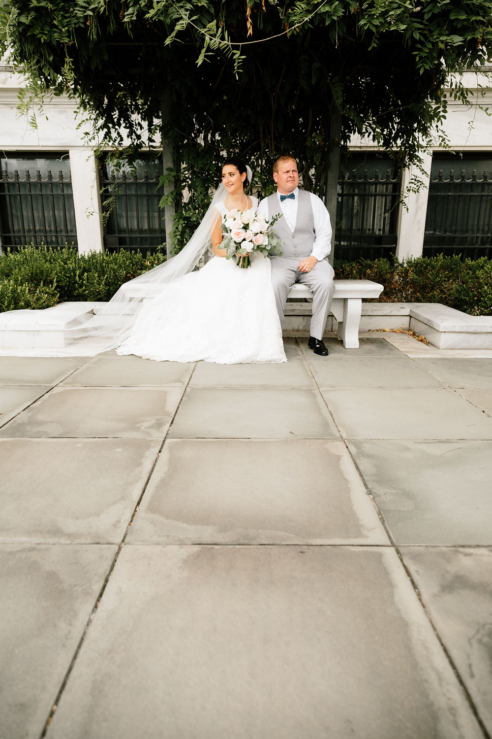 crowne-plaza-cleveland-wedding-photography-cleveland-museum-of-art-playhouse-square-downtown-wedding-photographers-in-cleveland-76.jpg