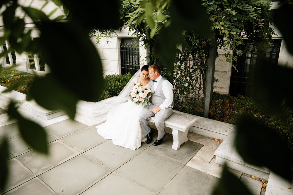 crowne-plaza-cleveland-wedding-photography-cleveland-museum-of-art-playhouse-square-downtown-wedding-photographers-in-cleveland-78.jpg