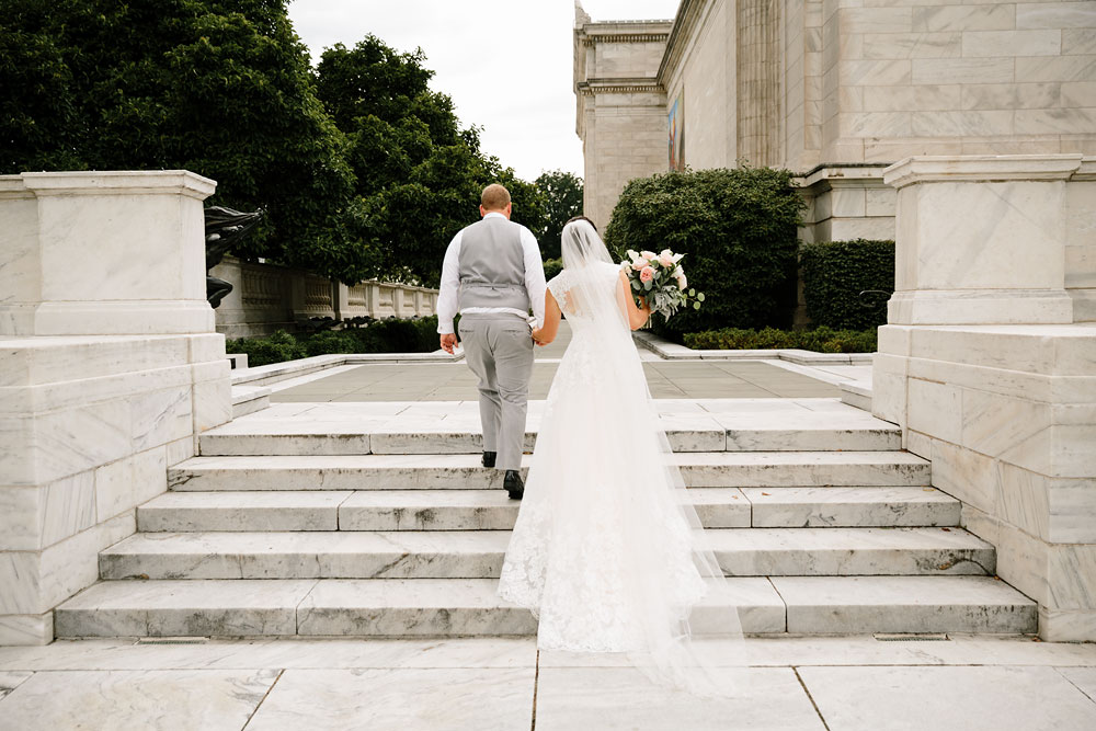 crowne-plaza-cleveland-wedding-photography-cleveland-museum-of-art-playhouse-square-downtown-wedding-photographers-in-cleveland-85.jpg