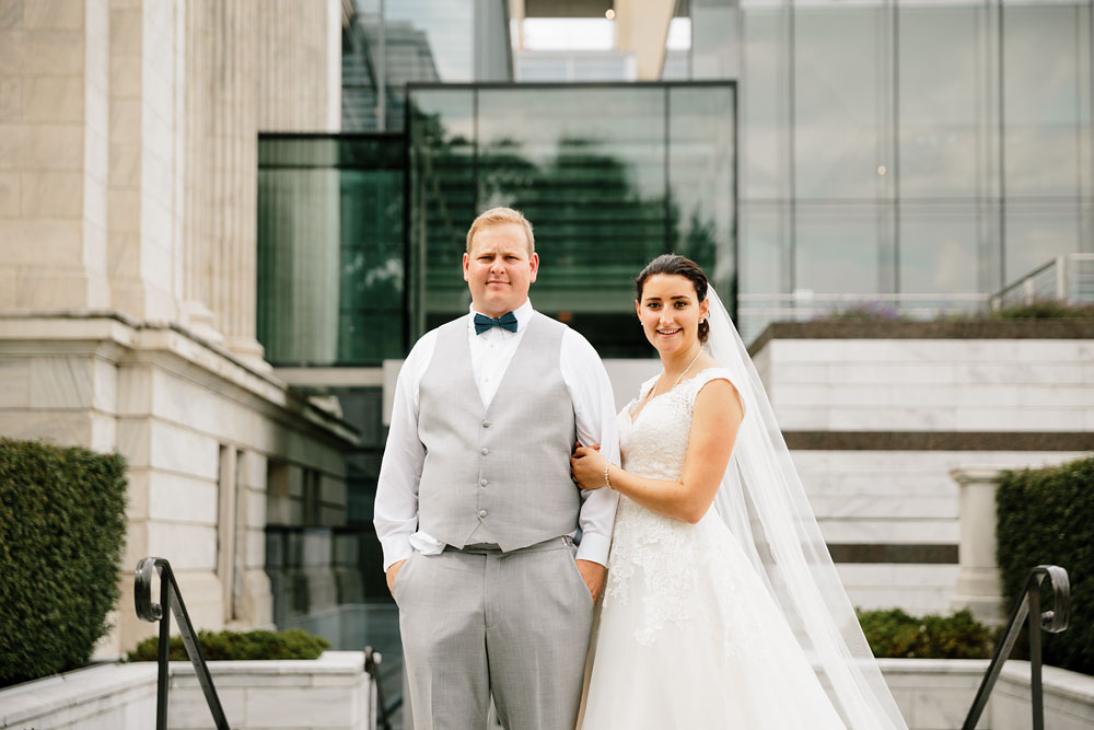 crowne-plaza-cleveland-wedding-photography-cleveland-museum-of-art-playhouse-square-downtown-wedding-photographers-in-cleveland-91.jpg