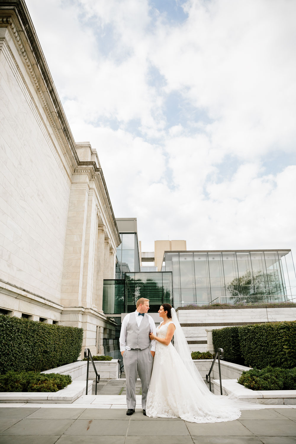 crowne-plaza-cleveland-wedding-photography-cleveland-museum-of-art-playhouse-square-downtown-wedding-photographers-in-cleveland-92.jpg