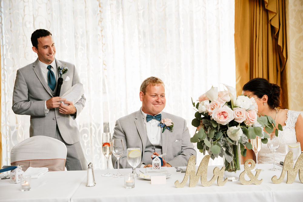 crowne-plaza-cleveland-wedding-photography-cleveland-museum-of-art-playhouse-square-downtown-wedding-photographers-in-cleveland-137.jpg