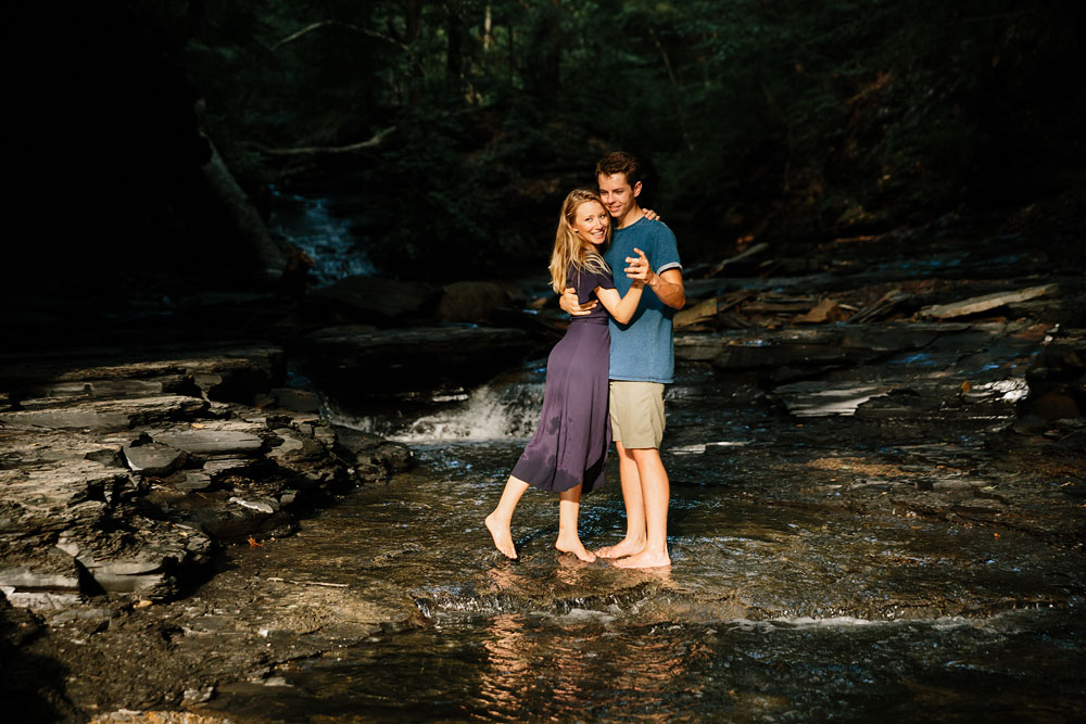wedding-photographers-in-cleveland-ohio-in-cuyahoga-valley-national-park-engagement-photography-29.jpg
