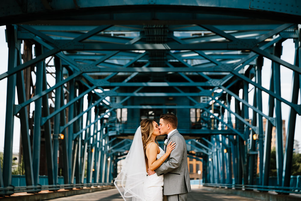 tenk-west-bank-flats-photography-wedding-photographers-in-cleveland-downtown-industrial-72.jpg