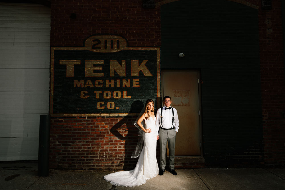 tenk-west-bank-flats-photography-wedding-photographers-in-cleveland-downtown-industrial-104.jpg