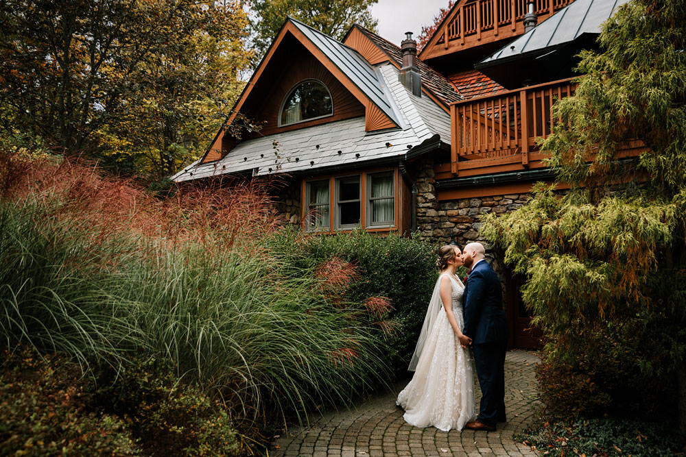 landolls-mohican-castle-wedding-photography-october-fall-color-53.jpg