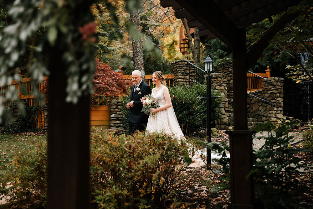 landolls-mohican-castle-wedding-photography-october-fall-color-91.jpg