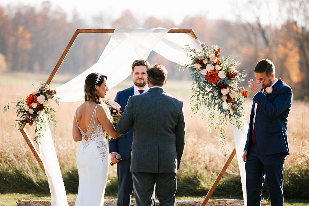 cleveland-backyard-wedding-hinckley-ohio-elopement-photographer-108.jpg