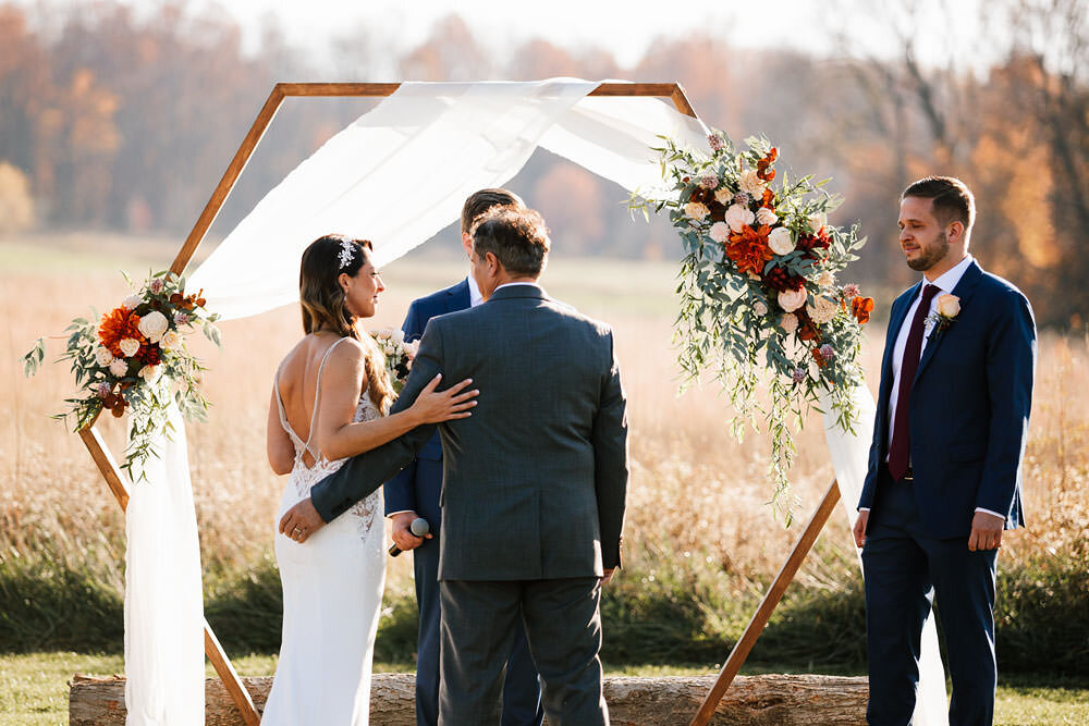 cleveland-backyard-wedding-hinckley-ohio-elopement-photographer-107.jpg