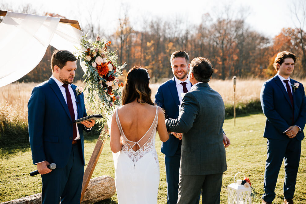 cleveland-backyard-wedding-hinckley-ohio-elopement-photographer-109.jpg