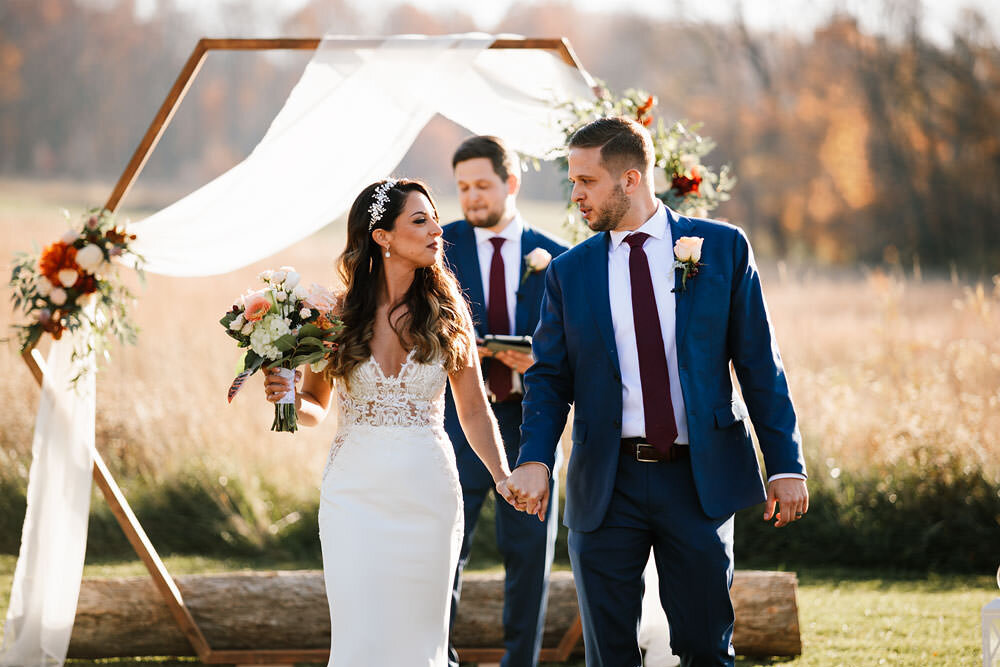 cleveland-backyard-wedding-hinckley-ohio-elopement-photographer-124.jpg