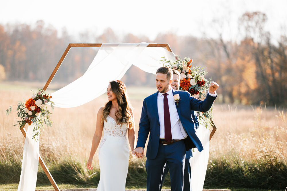 cleveland-backyard-wedding-hinckley-ohio-elopement-photographer-123.jpg