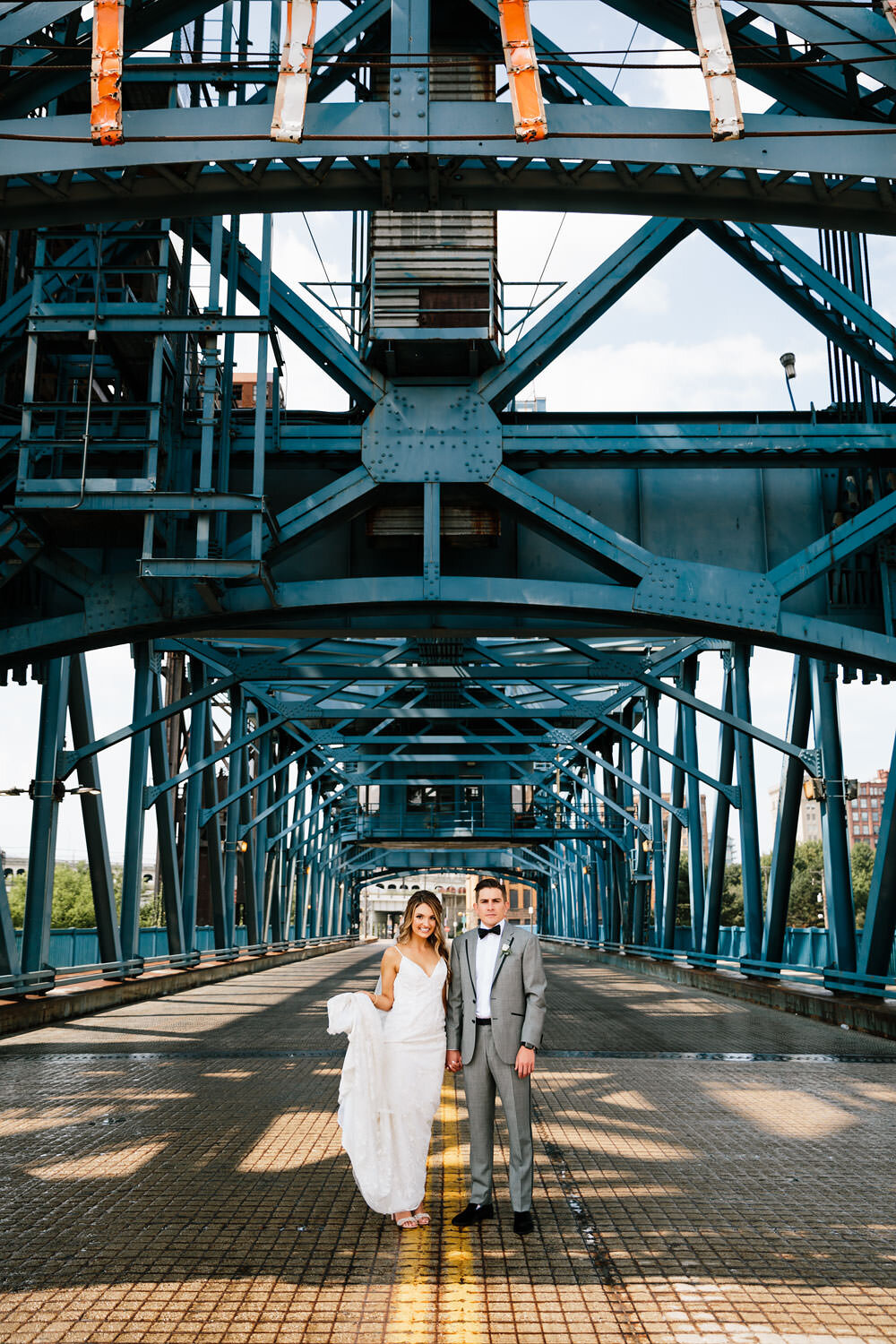 tenk-west-bank-cleveland-ohio-wedding-photographers-47.jpg