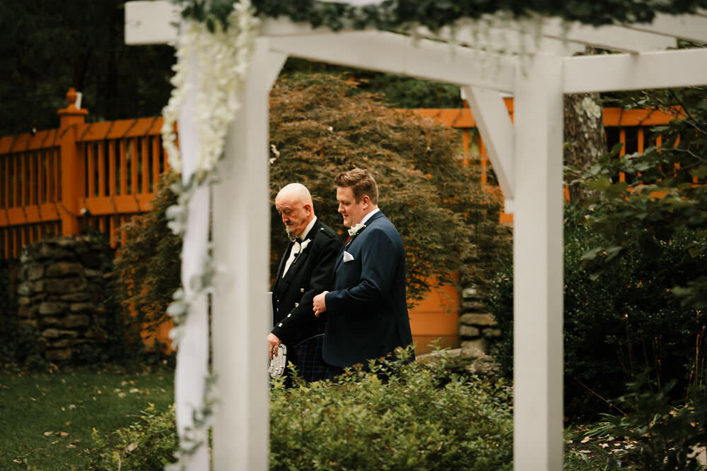landolls-mohican-castle-wedding-photographer-fairytale-wedding-photography-77.jpg