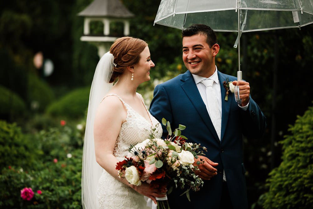 spring-rain-cleveland-botanical-garden-wedding-photography-68.jpg