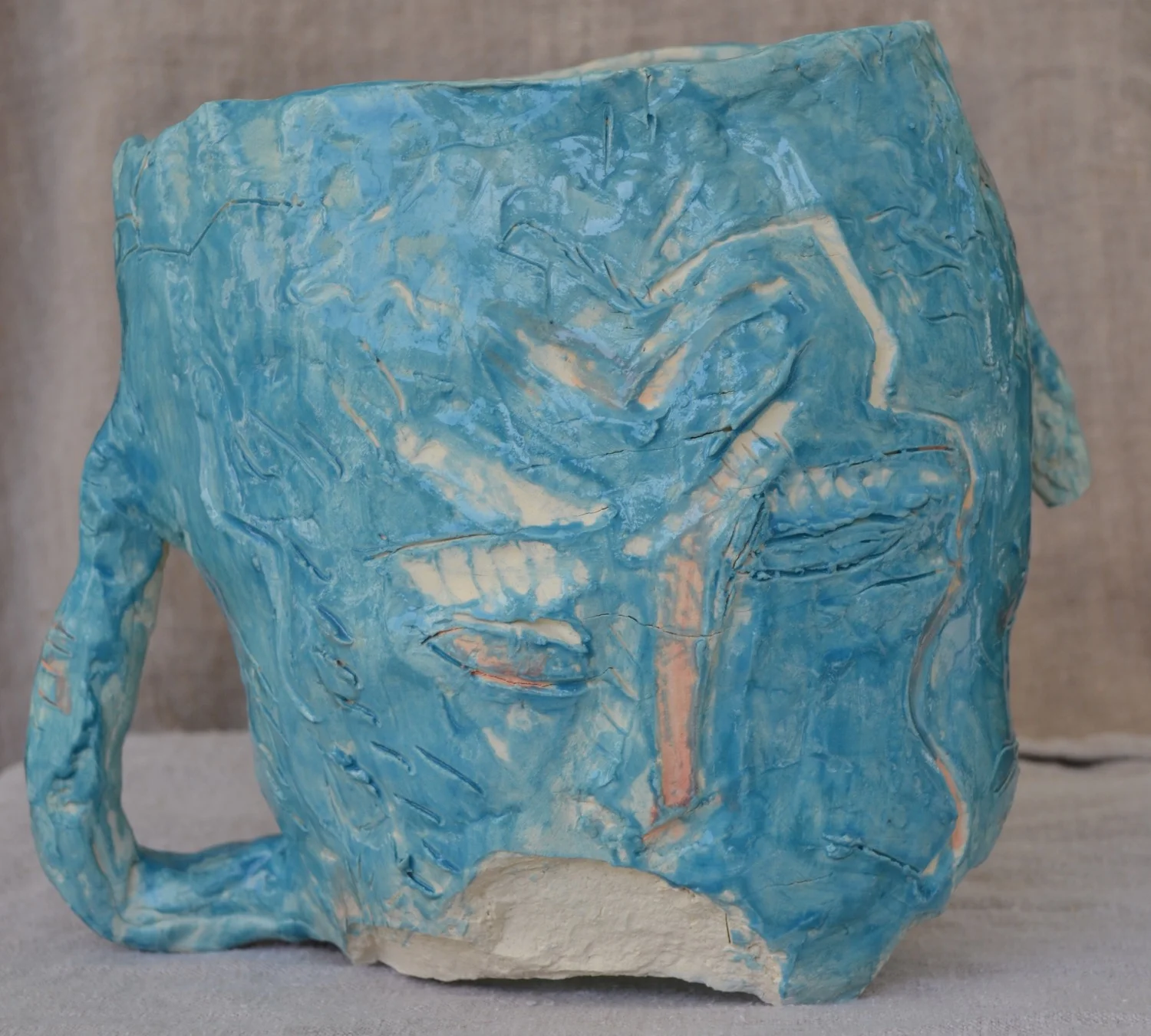 Fractured_Vase_Front.jpg
