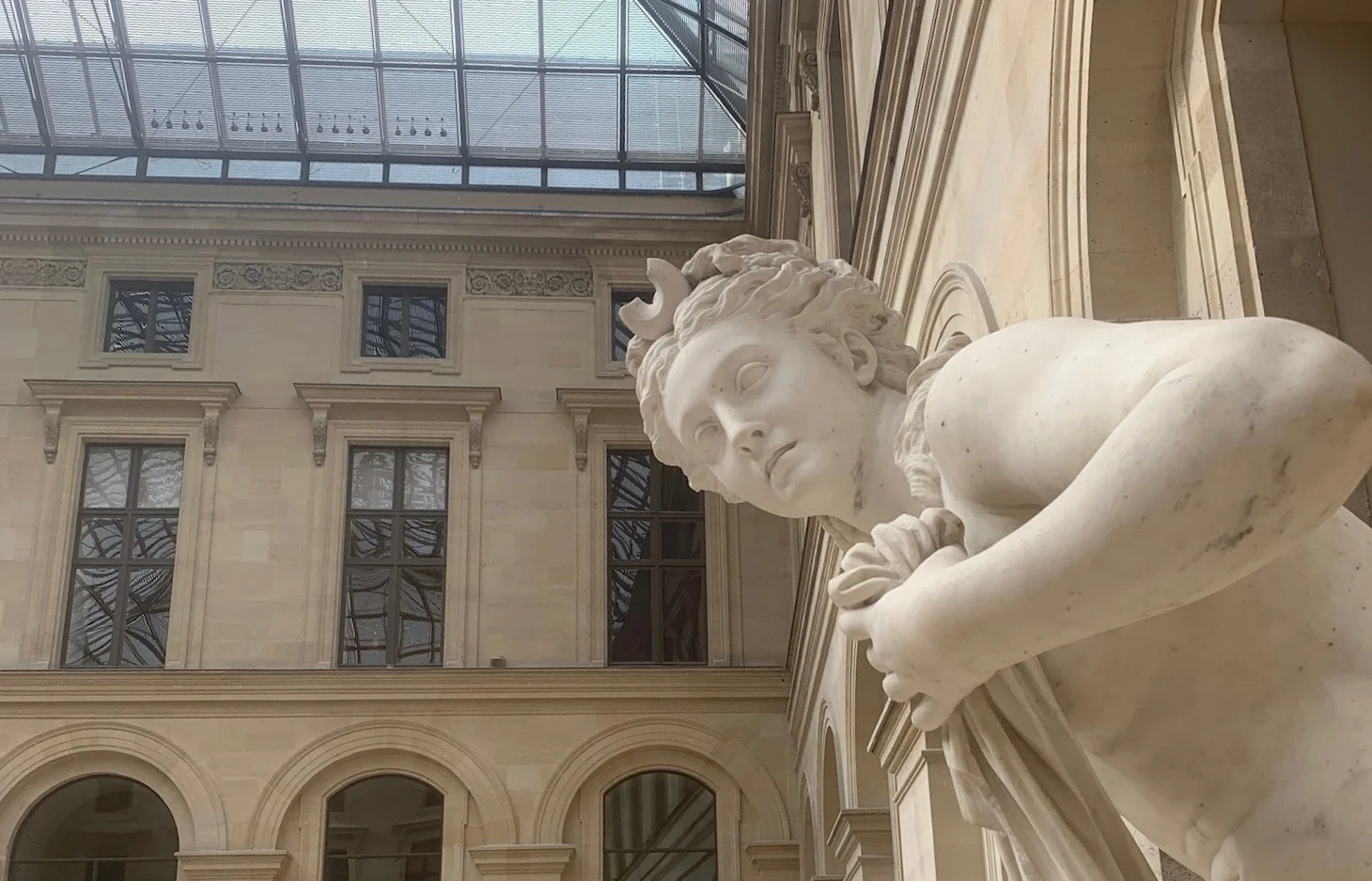 Installation of Roman statues at the Louvre