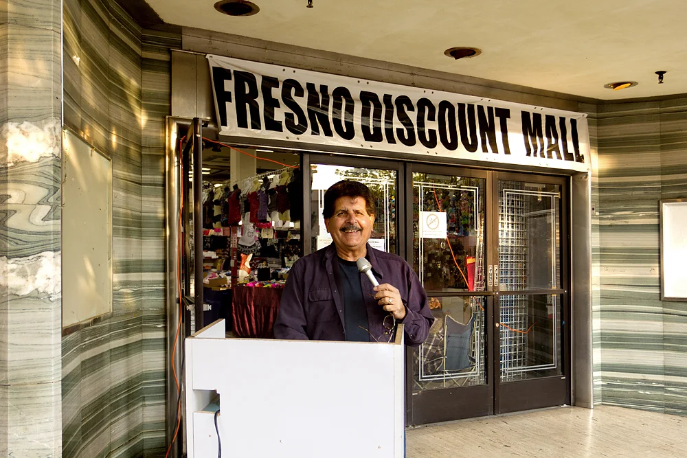 discount mall.jpg