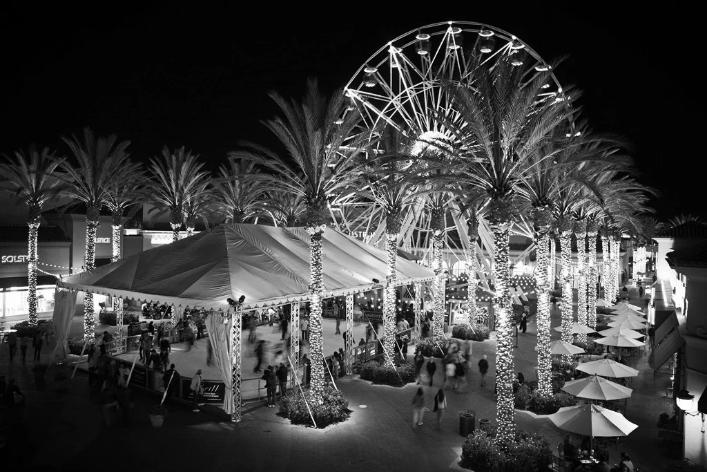 IRVINE_SPECTRUM_CHRISTMAS_2006137.jpg
