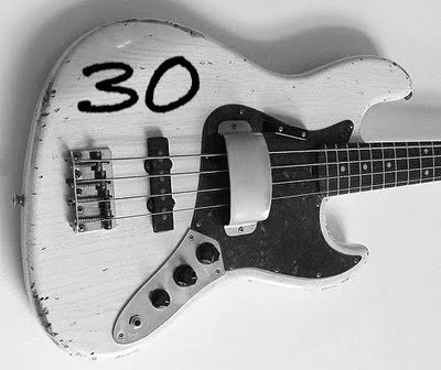 30 jazz bass white bnw.jpg