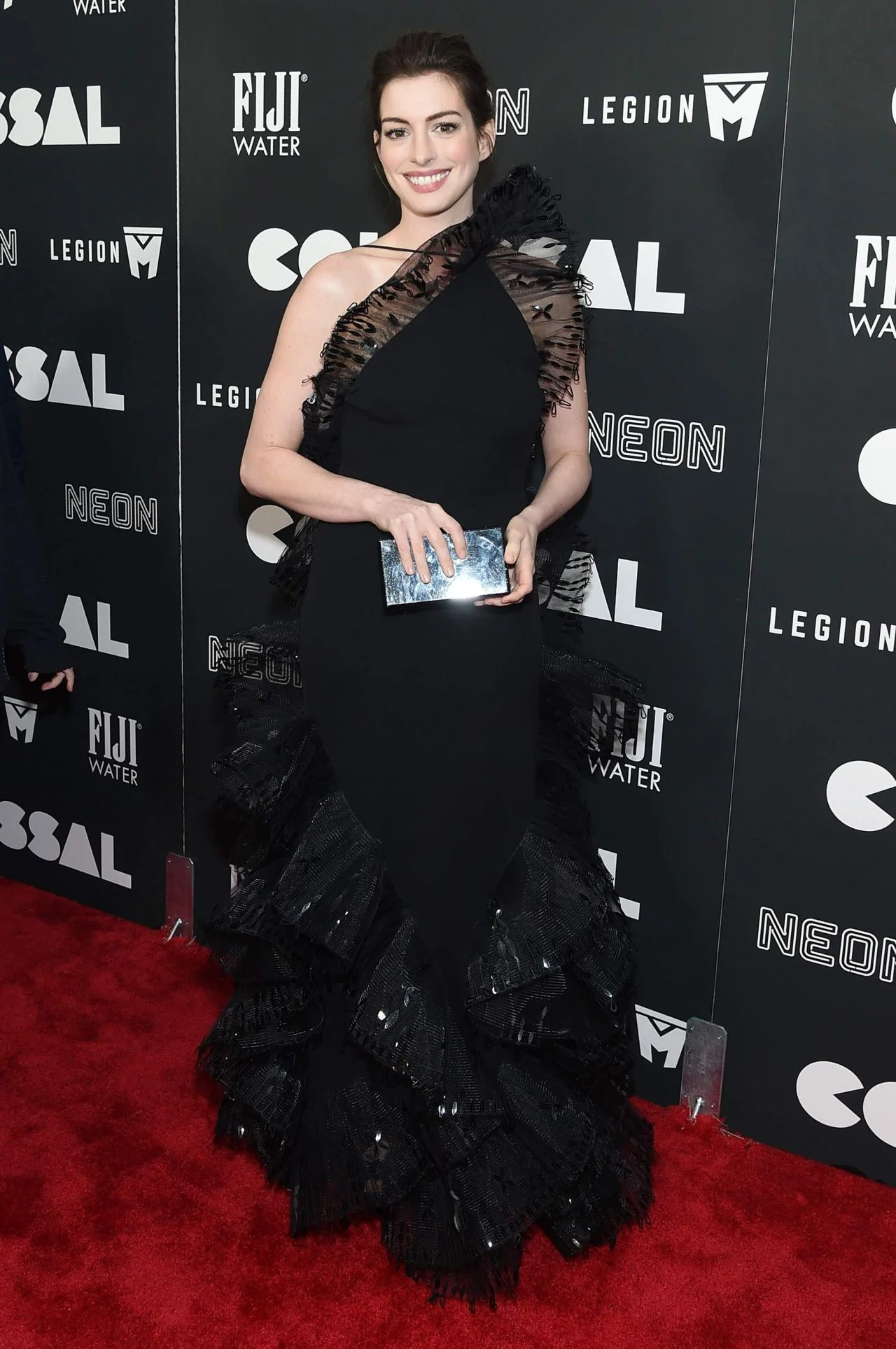 anne-hathaway-colossal-premiere-in-new-york-city-3-28-2017-1.jpg