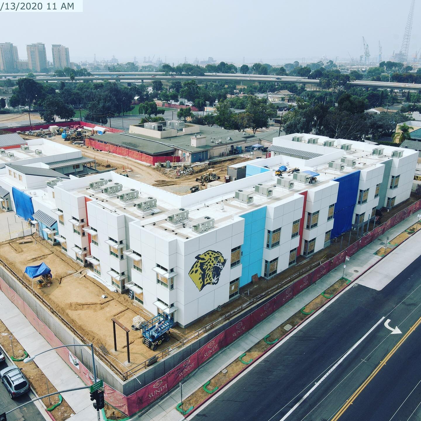 Construction update! 🚧 🦺 Check out these aerial images from the rebuild of Emerson-Bandini Elementary School! 🐆 

The prop S&amp;Z funded project from @sandiegounified is transforming the campus with a new two-story classroom wing, administrative 