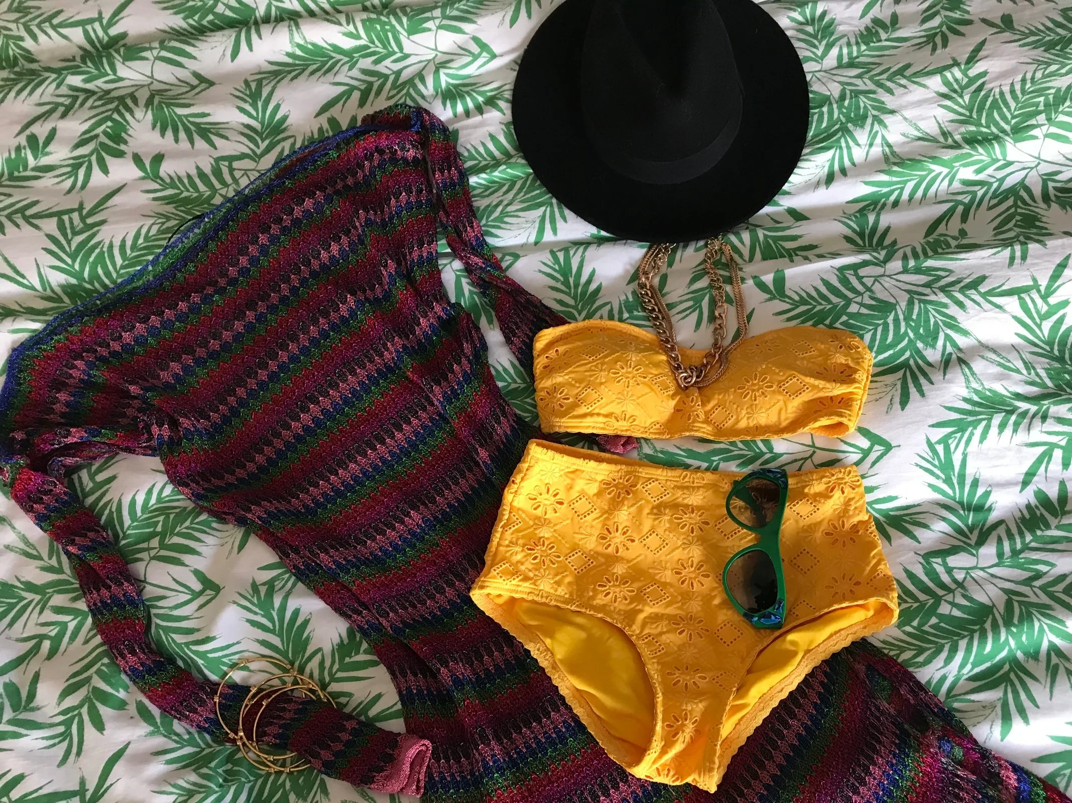 ItBySarahGSchmidt_Blog_DayDreamingOfSwimSuits_1_20190205.jpg