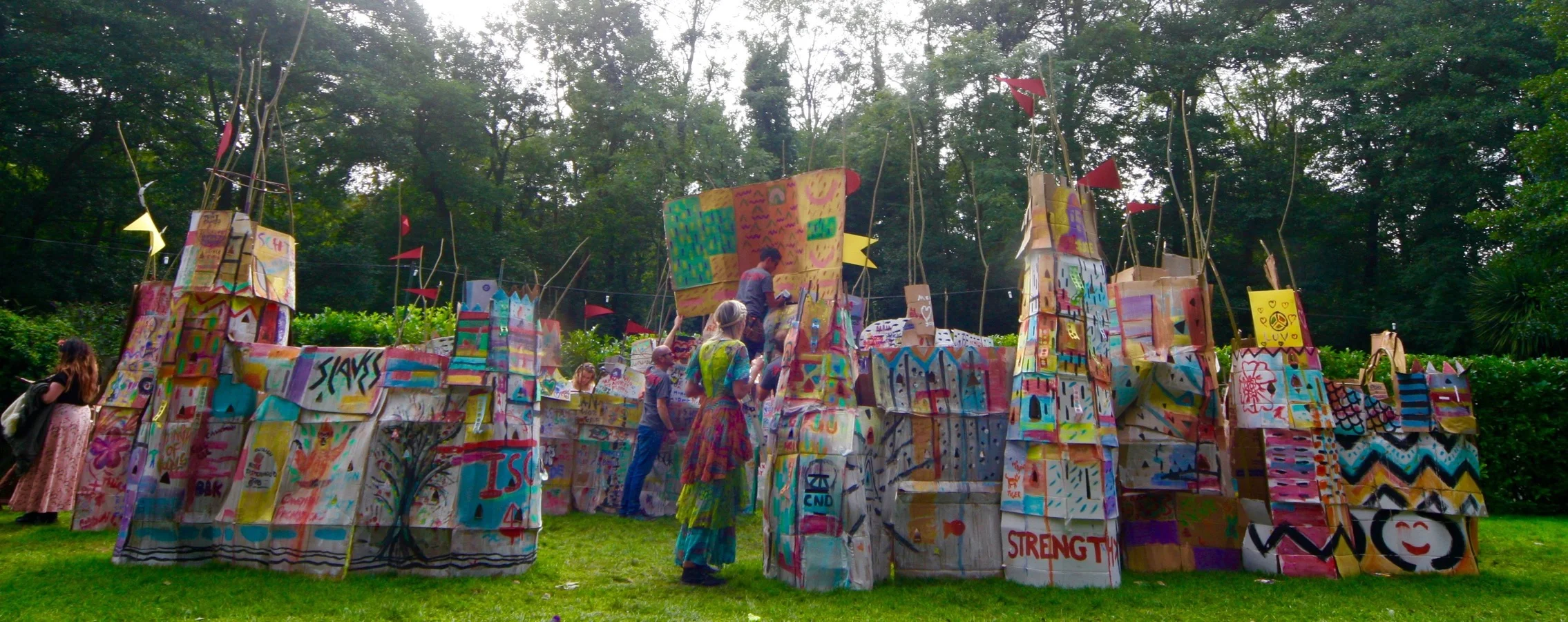 001cardboard castle.jpg
