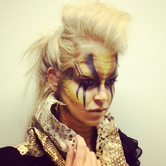 Lizard makeup