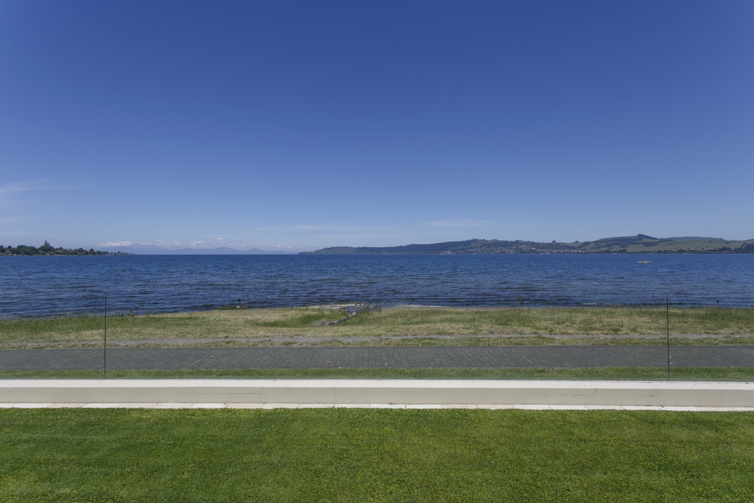 Ground floor two bedroom apartment view of Lake Taupo and the mountains.jpg